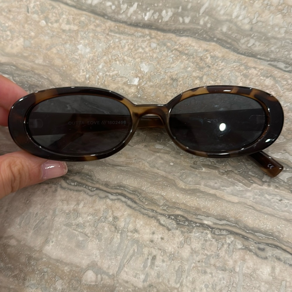 Le specs sunglasses